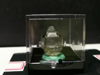 7.0 gNatural crystal, minerálne sklo vzorky poľa